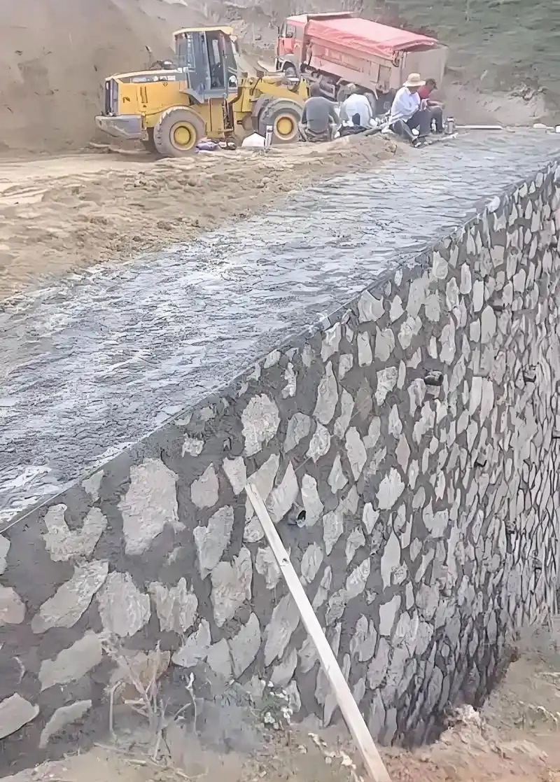 安阳龙安区边坡加固